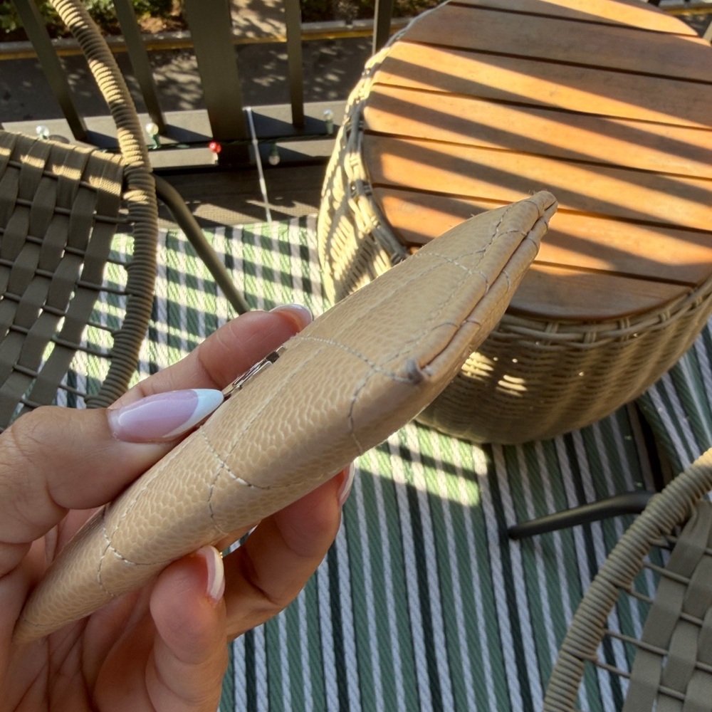 💯% Authentic Beige Chanel Classic Card Case w/ SHW - Picture 4 of 10